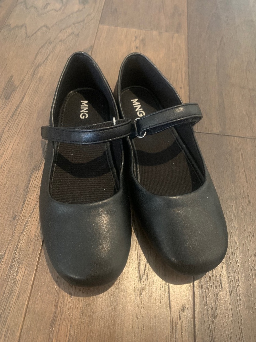 Girls ballerina shoes